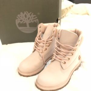 Timberlands Pink